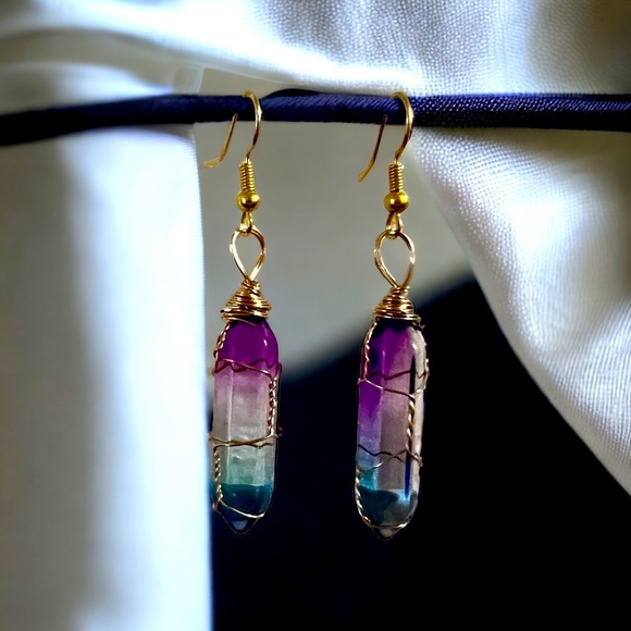 HEXAGON POINT COLORFUL EARRINGS - Picture 1 of 1